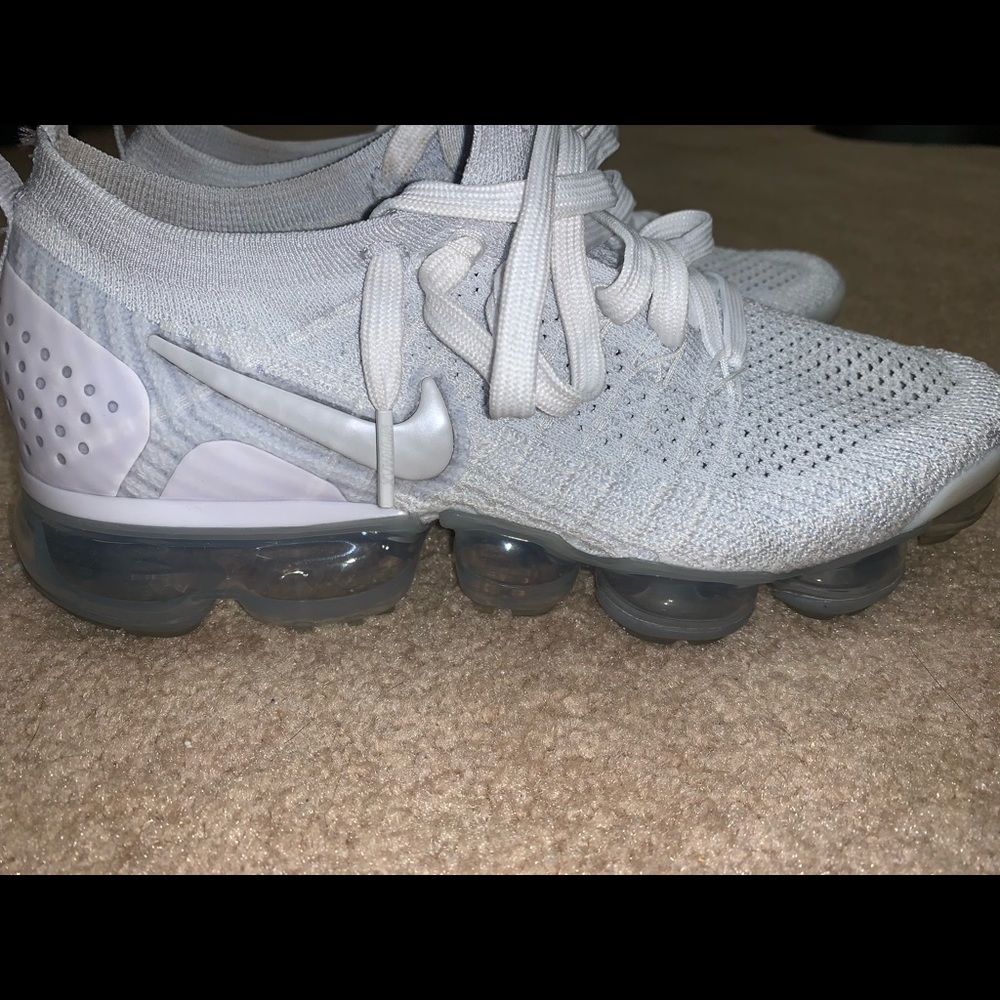 White Vapor Max
